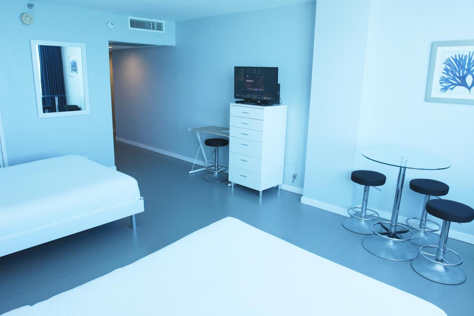 Castle 835 Oceanview Studio On Beach With Pool, Gym, Bars, And Free Parking Miami Beach Extérieur photo